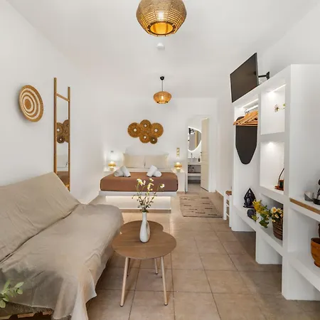 Apartment Lausandros