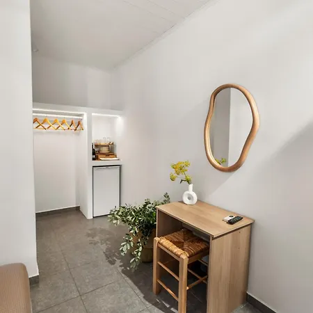 Apartment Lausandros Andros Town